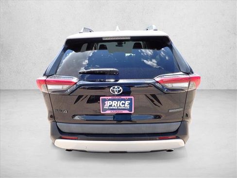 Used 2019 Toyota RAV4 Adventure w/ Cold Weather Package AWD/4WD image 3
