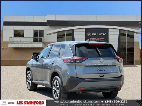 Used 2023 Nissan Rogue SV AWD/4WD image 4