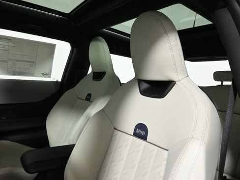 Used 2025 MINI Cooper S image 16