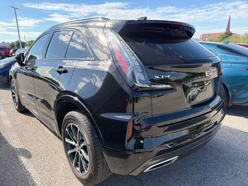 Used 2025 Cadillac XT4 Sport image 8