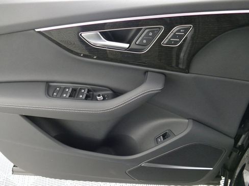 Certified 2025 Audi Q7 3.0T Premium Plus w/ Premium Plus Package image 10