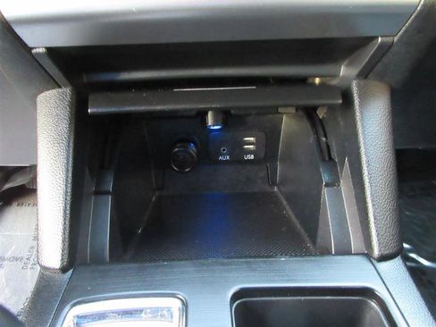 Used 2017 Subaru Outback 2.5i Limited image 18