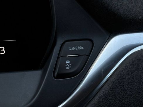 Used 2025 Chevrolet Blazer LT FWD image 32