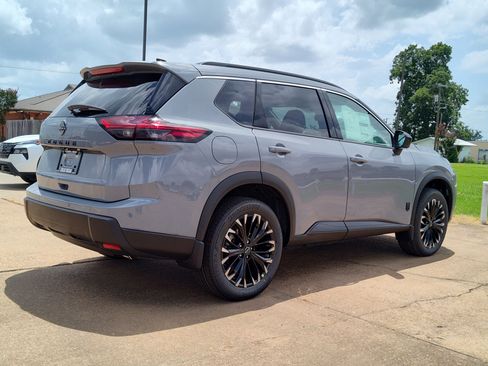 New 2026 Nissan Rogue Dark Armor FWD image 4