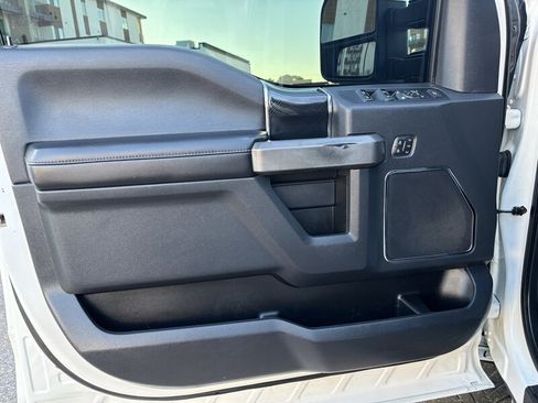 Used 2022 Ford F250 Platinum AWD/4WD image 11