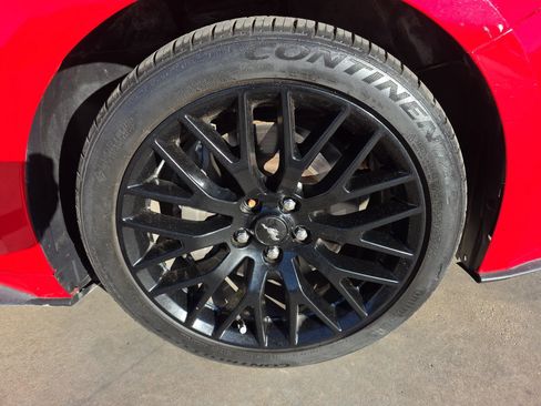 Used 2021 Ford Mustang GT image 33