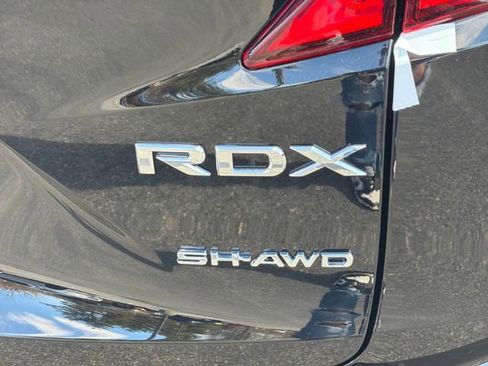 New 2026 Acura RDX SH-AWD image 9