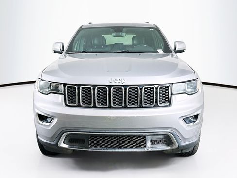 Used 2018 Jeep Grand Cherokee Limited RWD image 2