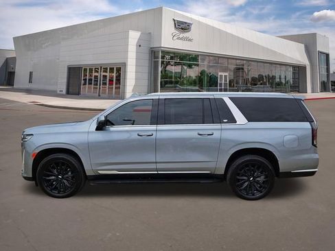 Certified 2024 Cadillac Escalade ESV Premium Luxury AWD/4WD image 3