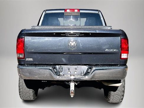 Used 2018 RAM 1500 Classic SLT image 6