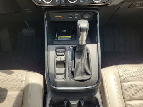 Used 2024 Honda CR-V EX-L image 16