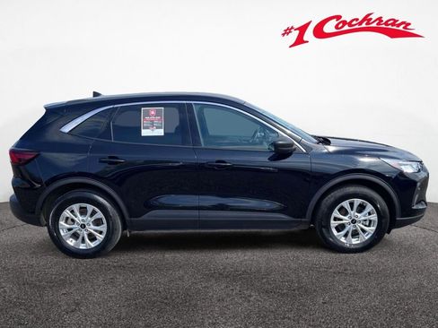 Certified 2023 Ford Escape Active AWD/4WD image 6