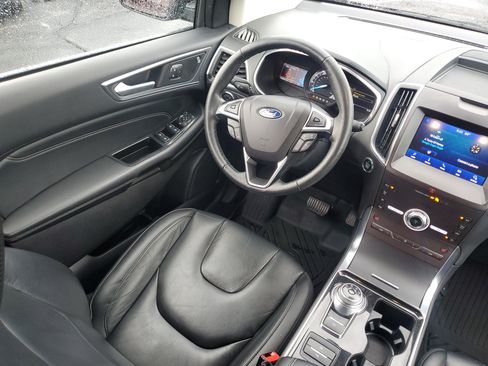 Used 2020 Ford Edge Titanium AWD/4WD image 16