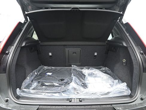 New 2026 Volvo XC40 B5 Ultra w/ Climate Package image 26