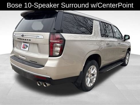 Used 2024 Chevrolet Suburban Premier image 8