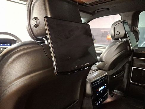 Used 2023 Jeep Wagoneer Series III w/ Premium Group I image 7