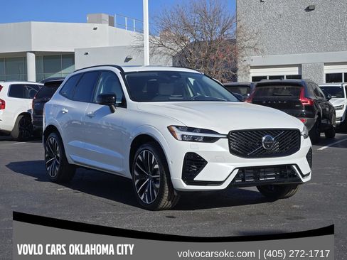 Used 2026 Volvo XC60 T8 Ultra w/ Protection Package Premier AWD/4WD image 2