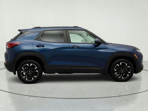 Used 2021 Chevrolet TrailBlazer LT w/ Convenience Package FWD image 4