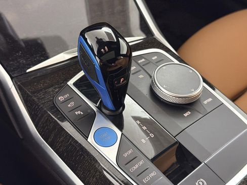 Used 2023 BMW i4 eDrive35 image 16