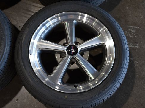 Used 2004 Ford Mustang Mach 1 RWD image 51