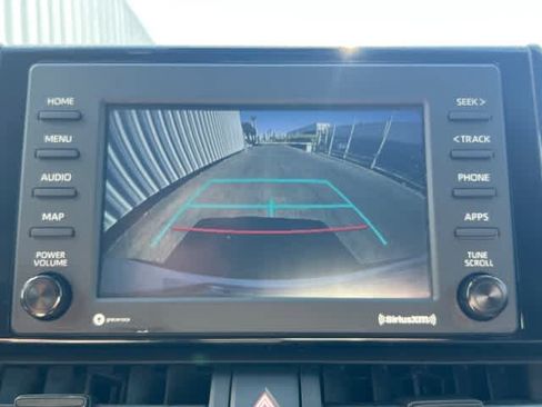 Used 2022 Toyota RAV4 LE FWD image 33