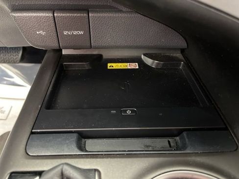 Used 2023 Toyota Camry XSE image 28