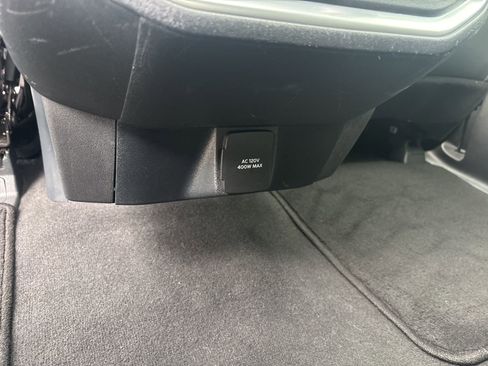 Used 2025 Ford Expedition Active image 35