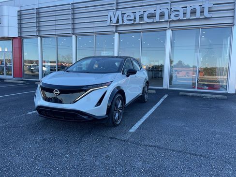 Certified 2024 Nissan Ariya FWD image 5