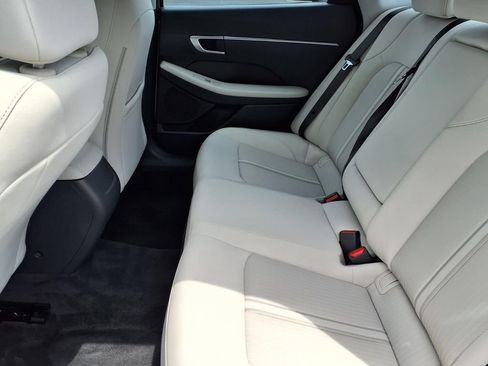 Certified 2024 Hyundai Sonata SEL w/ Convenience Package FWD image 11