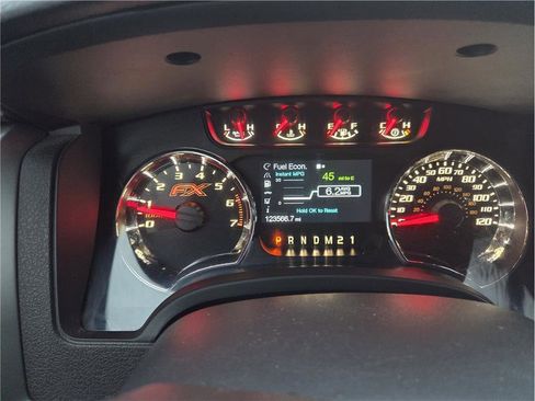 Used 2014 Ford F150 FX4 w/ Equipment Group 402A Luxury image 16