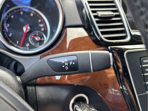 Used 2018 Mercedes-Benz GLS 450 4MATIC image 34
