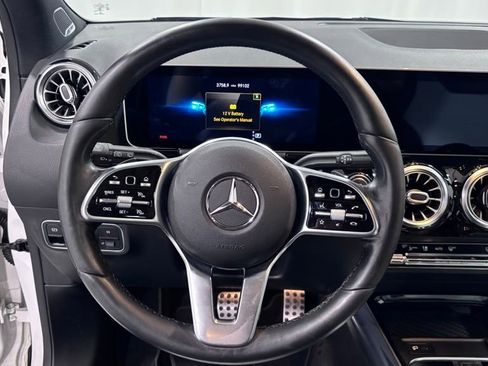 Used 2021 Mercedes-Benz GLA 250 4MATIC image 13