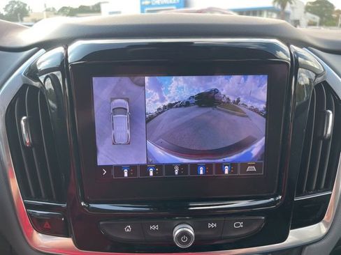 Used 2020 Chevrolet Traverse Premier image 29