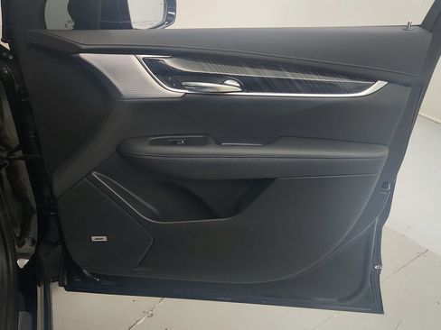 Certified 2024 Cadillac XT6 Premium Luxury w/ LPO, Floor Liner Package AWD/4WD image 29