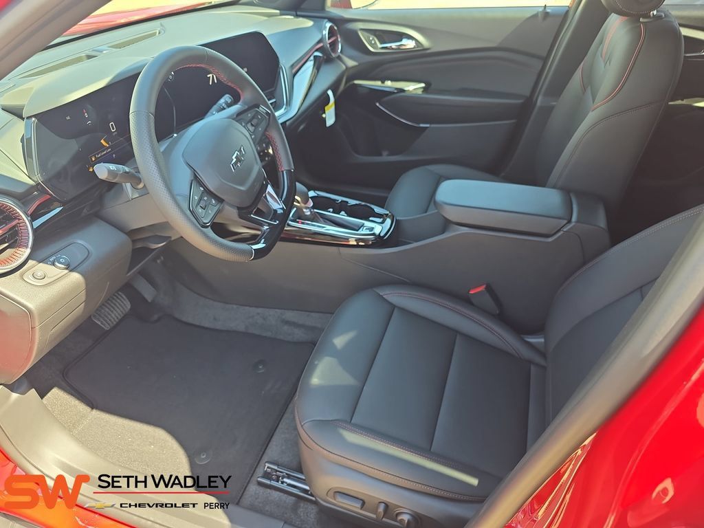 New 2026 Chevrolet Trax RS w/ Sunroof Package FWD image 17