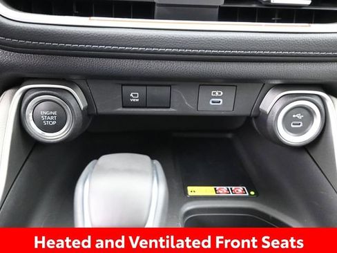 Certified 2025 Toyota Grand Highlander AWD image 21