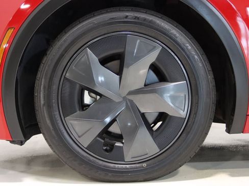 Used 2026 Toyota Prius LE FWD image 69