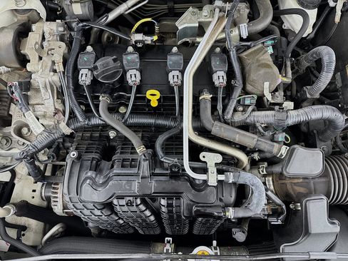 Used 2022 Nissan Altima 2.5 SV AWD/4WD image 37