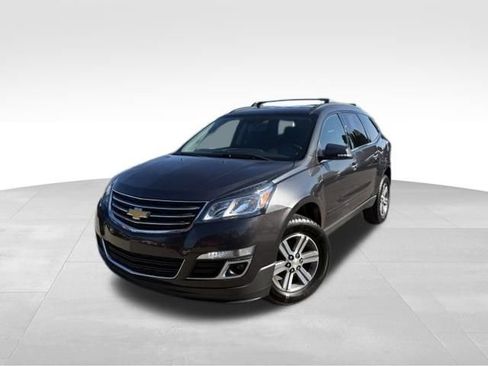 Used 2015 Chevrolet Traverse LT FWD image 1