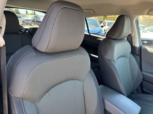 Certified 2024 Subaru Crosstrek 2.0i Premium image 10