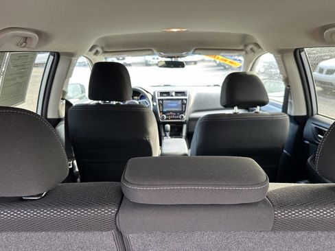 Used 2018 Subaru Outback 2.5i Premium image 8