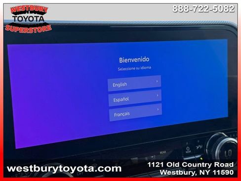 Used 2024 Toyota Highlander Platinum AWD/4WD image 30