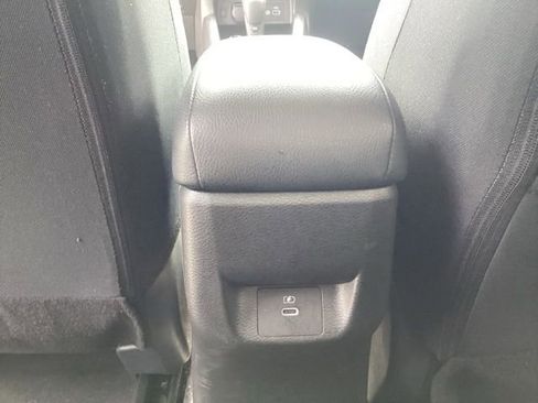 Used 2025 Nissan Versa SV FWD image 23