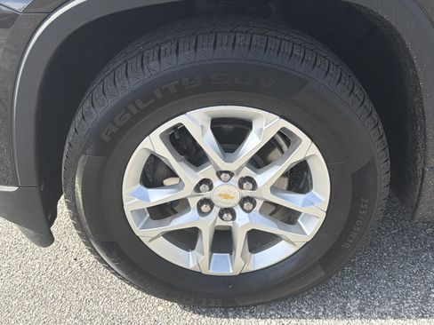Used 2020 Chevrolet Traverse LT image 22