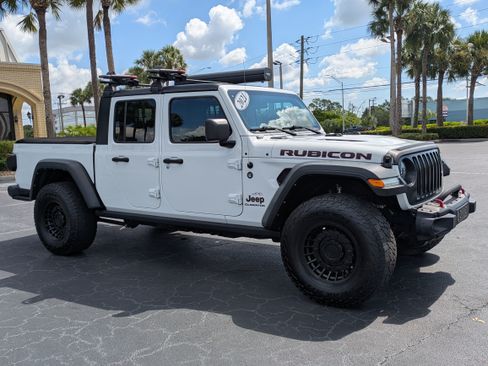 Used 2021 Jeep Gladiator Rubicon w/ LED Lighting Group AWD/4WD image 7