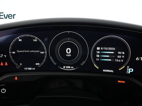 Used 2022 Porsche Taycan RWD image 7