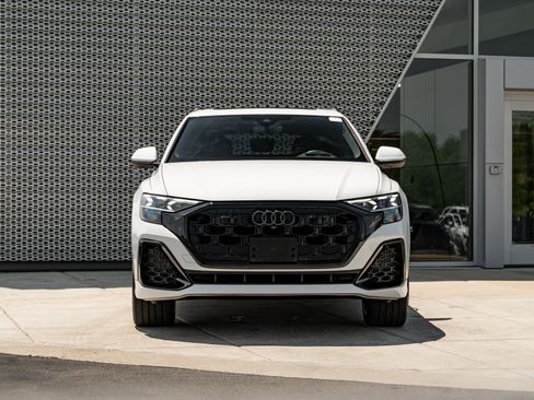 Certified 2025 Audi Q8 Prestige w/ Prestige Package AWD/4WD image 30