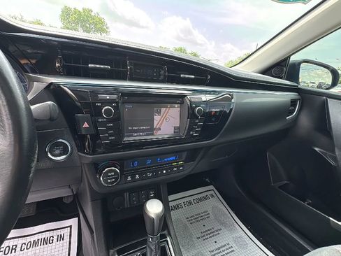 Used 2014 Toyota Corolla S Premium w/ Driver Convenience Package FWD image 18