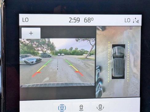 Used 2020 Ford Explorer Platinum w/ Premium Technology Package image 7