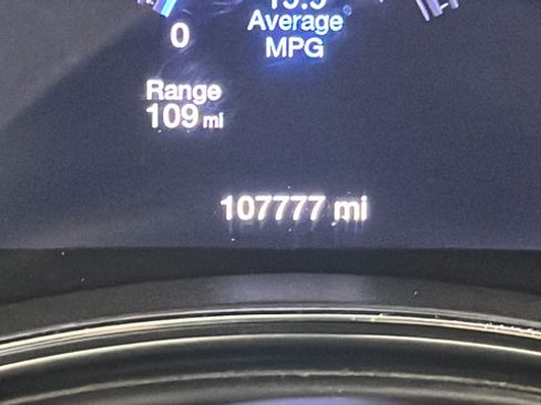 Used 2018 Jeep Grand Cherokee Altitude AWD/4WD image 10